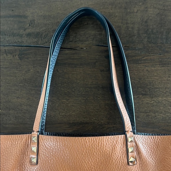 Valentino reversable Black/camel Studded Women's Bag AUTHENTIC - Picture 8 of 12